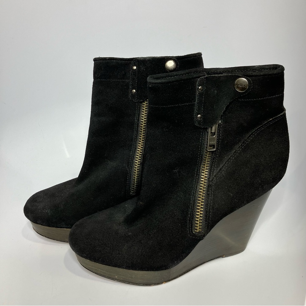 Coach black suede platform‎ wedge booties women’s size 9.5 double zipper closure